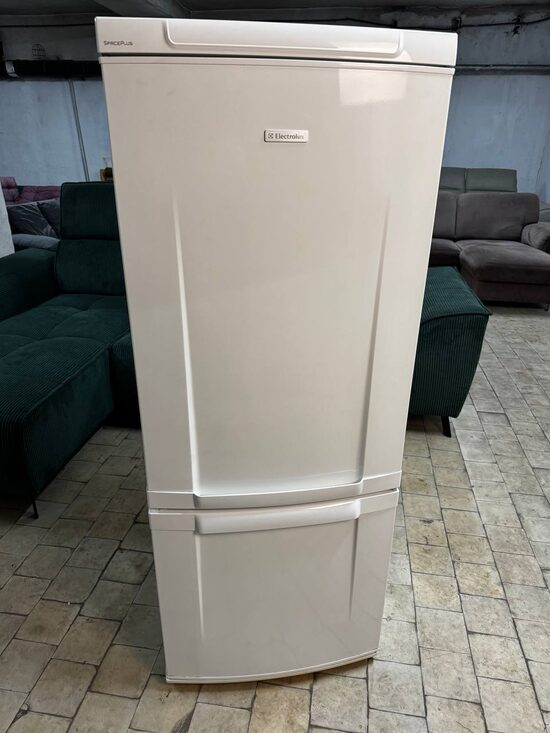 Lodówka Electrolux  – 155 cm, biała