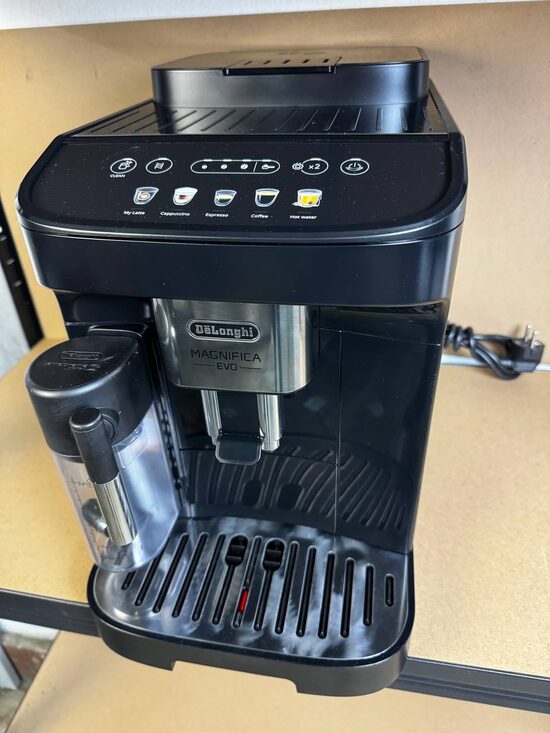 Ekspres do kawy De’Longhi Magnifica EVO – POWYSTAWOWY